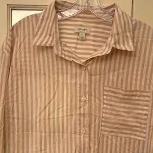 NWOT L ON 34th Striped Button-Up Shirt in Beige & White long sleeve w/ pocket